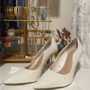 Gianni Bini White Textured Heels